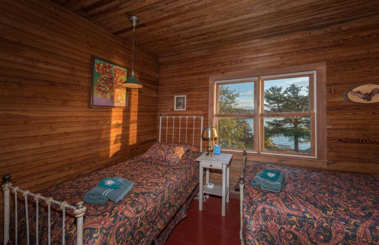 Whiskey River Cottages Formerly Seaway Slips Клейтон Экстерьер фото