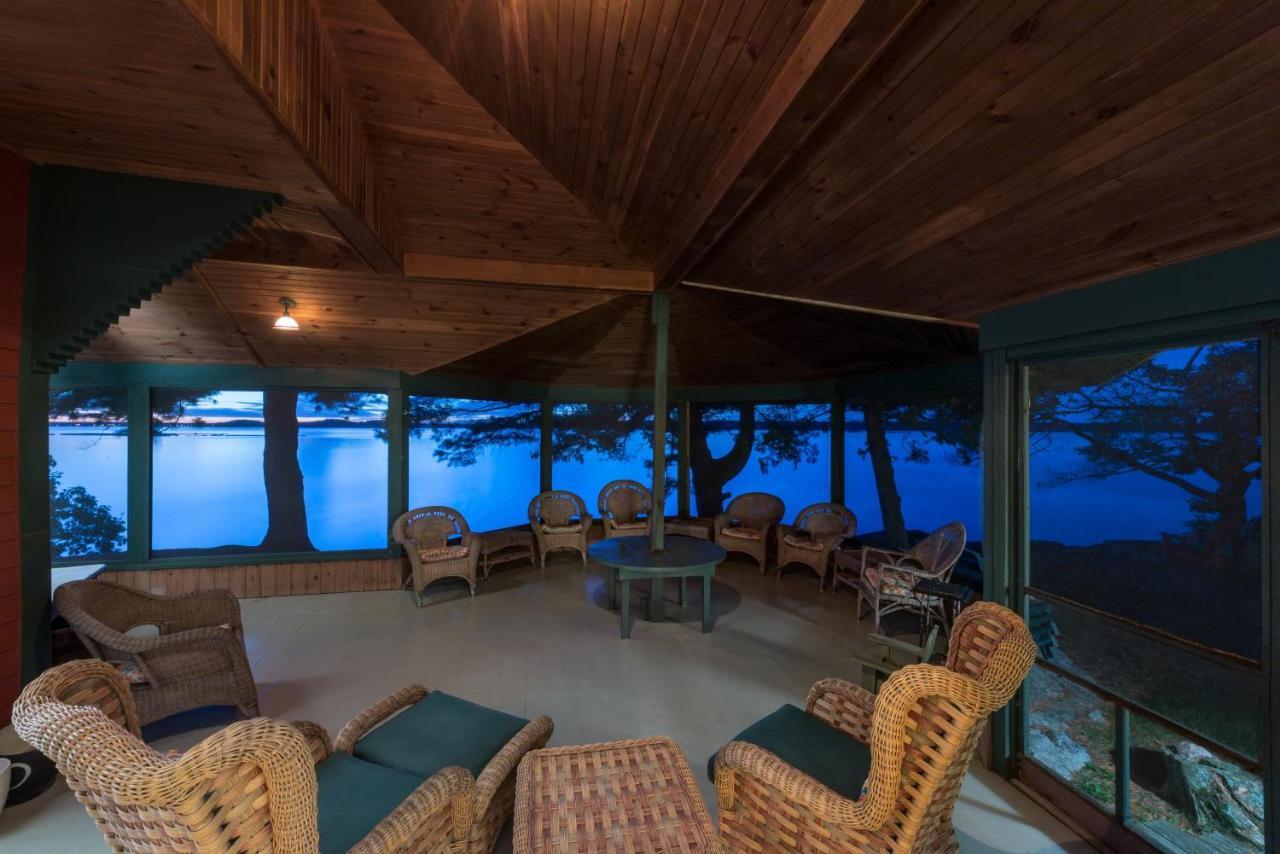 Whiskey River Cottages Formerly Seaway Slips Клейтон Экстерьер фото