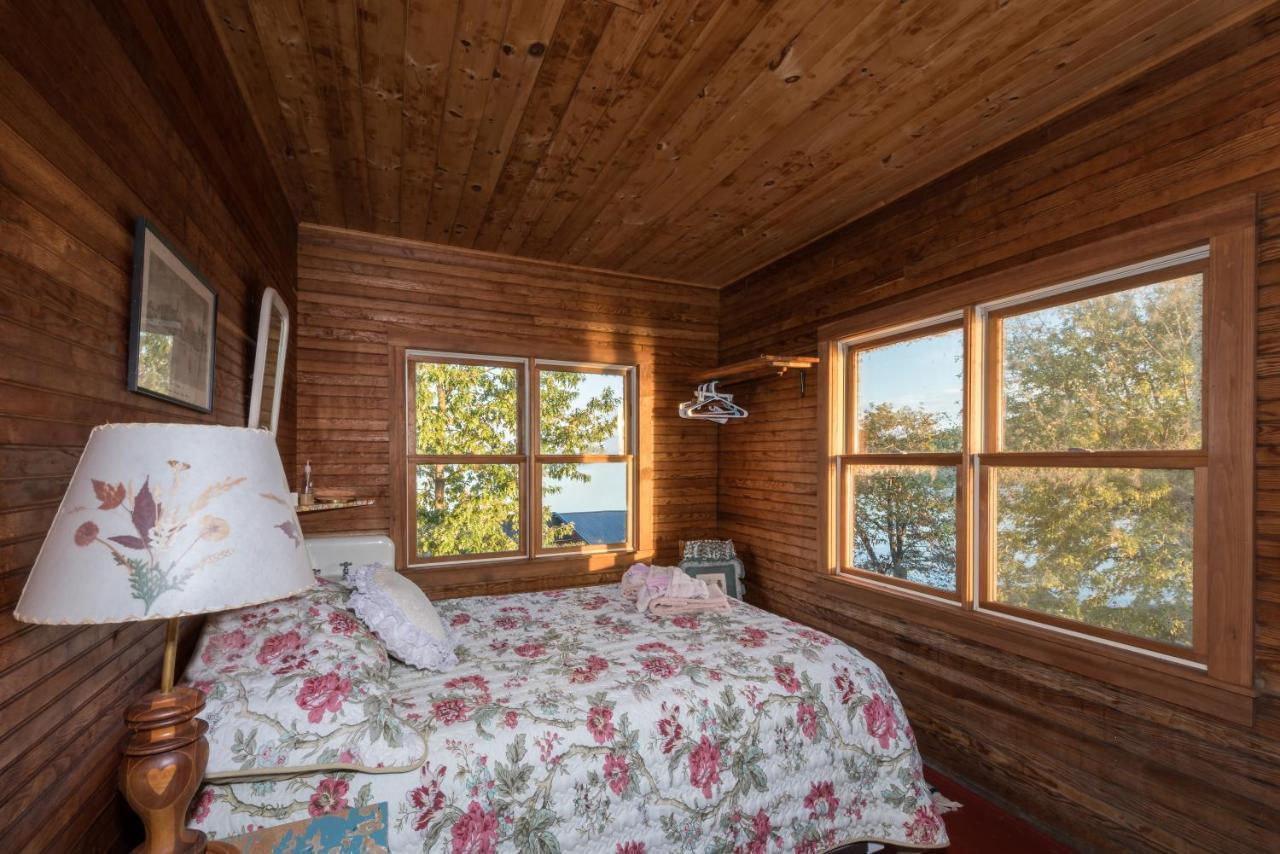Whiskey River Cottages Formerly Seaway Slips Клейтон Экстерьер фото